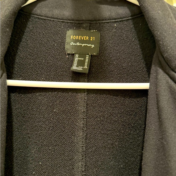 Forever 21 Contemporary men’s black coat Medium size - Picture 3 of 3